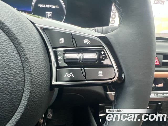 Kia Seltos 2024 — ფოტო 16/19