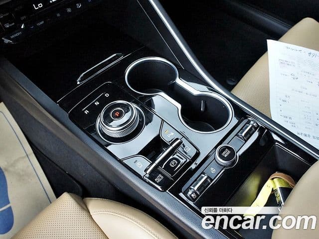 Kia K5 2022 — ფოტო 9/20