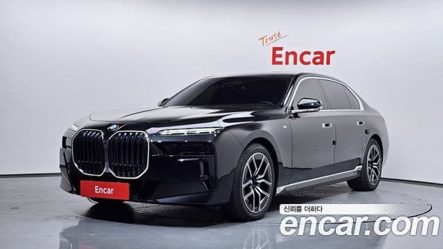 BMW 7 Series 2025 — ფოტო 9/20