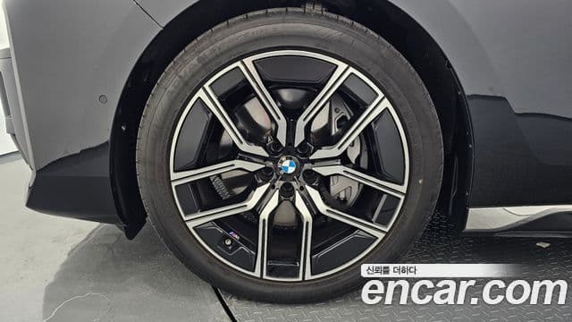 BMW 7 Series 2025 — ფოტო 4/20