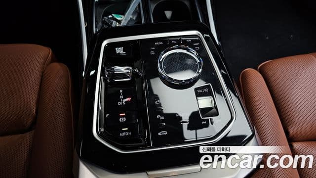 BMW 7 Series 2025 — Photo 14/20