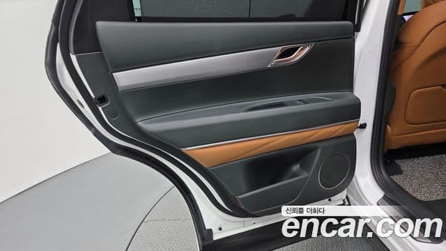 Genesis GV80 2024 — ფოტო 27/35
