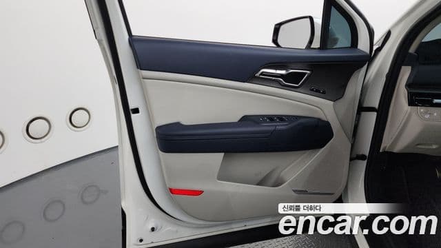Kia Sportage 2025 — Şəkil 32/33