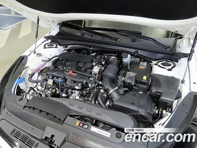 Kia K5 2026 — ფოტო 18/19