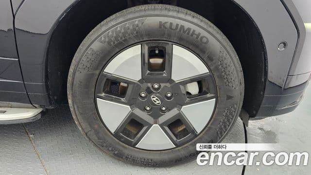 Hyundai Santa Fe 2024 — ფოტო 5/20