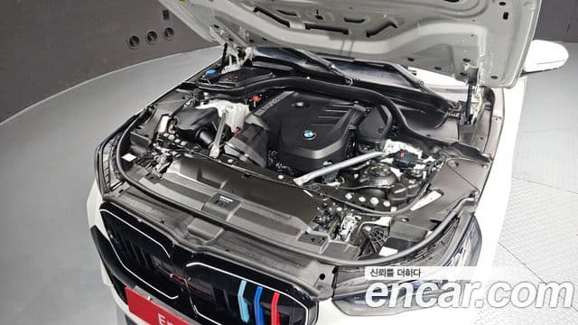 BMW 5 Series 2024 — ფოტო 6/20