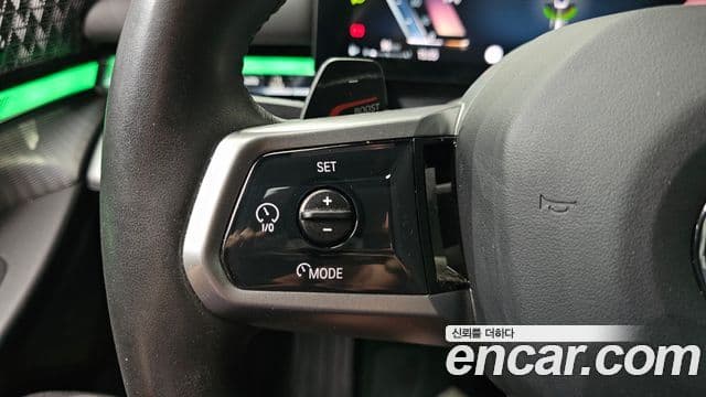 BMW 5 Series 2024 — ფოტო 18/20