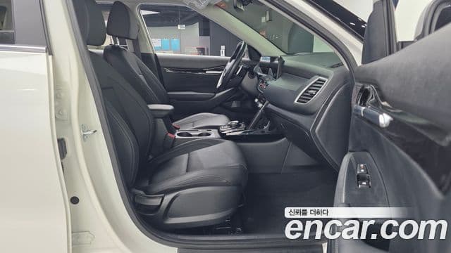 Kia Seltos 2023 — ფოტო 11/20