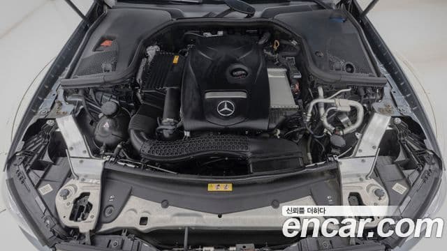 Mercedes-Benz E-Class 2020 — Фото 5/20