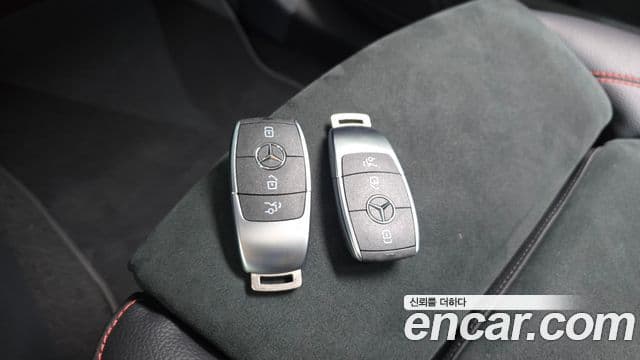 Mercedes-Benz GLB-Class 2022 — Şəkil 15/20