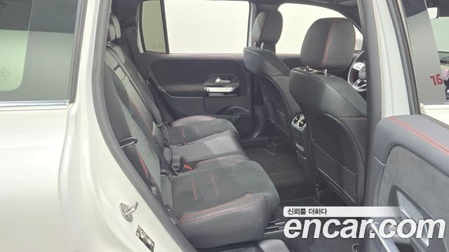 Mercedes-Benz GLB-Class 2022 — Şəkil 19/20