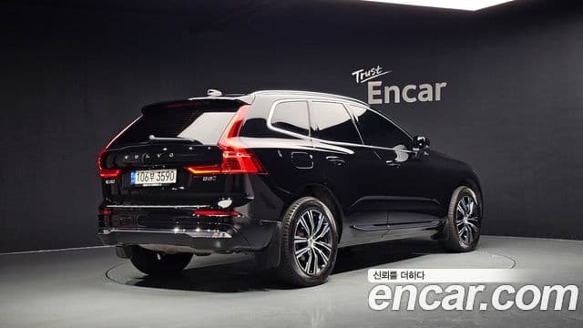 Volvo XC60 2021 — Фото 2/20
