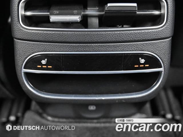 Genesis GV70 2021 — ფოტო 15/20