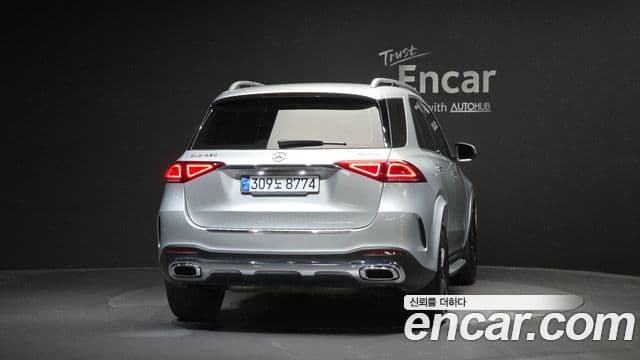 Mercedes-Benz GLE-Class 2021 — ფოტო 4/20