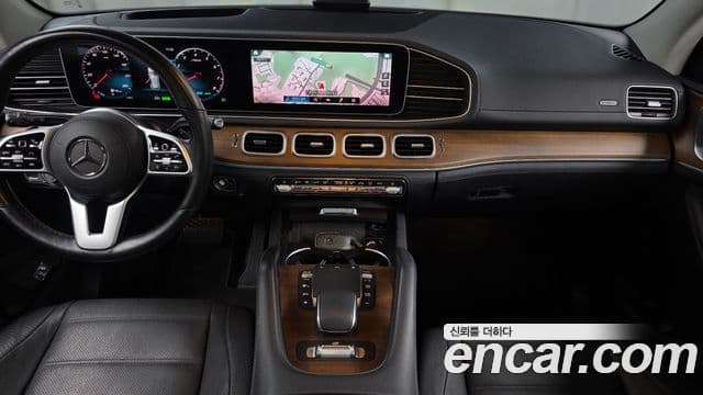 Mercedes-Benz GLE-Class 2021 — ფოტო 7/20