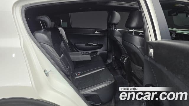 Kia Sportage The Bold 2020 — Şəkil 12/20
