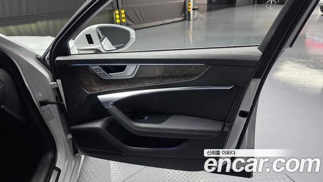 Audi A6 2020 — Photo 33/35
