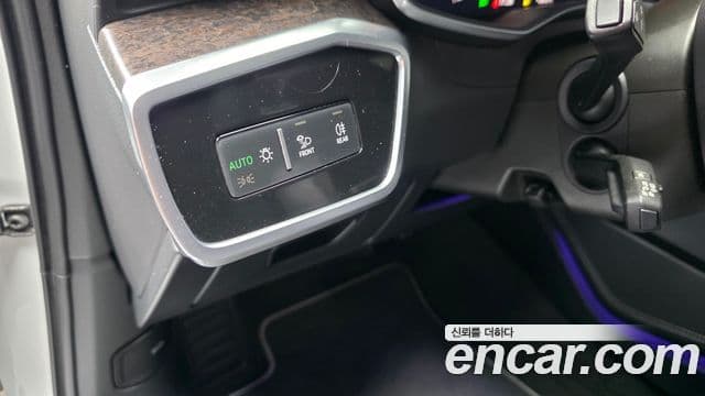 Audi A6 2020 — Photo 11/35