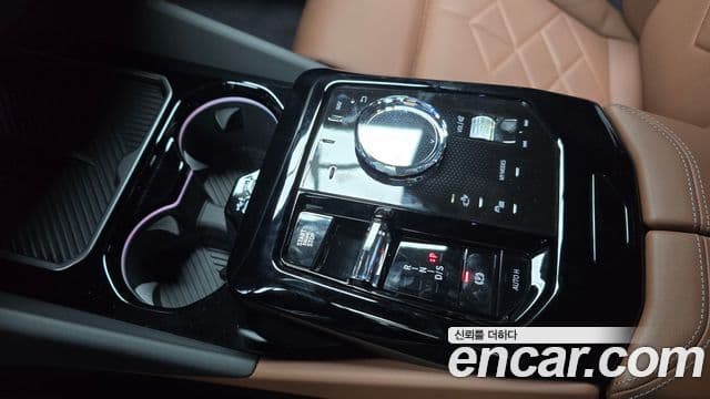 BMW 5 Series 2025 — ფოტო 9/20