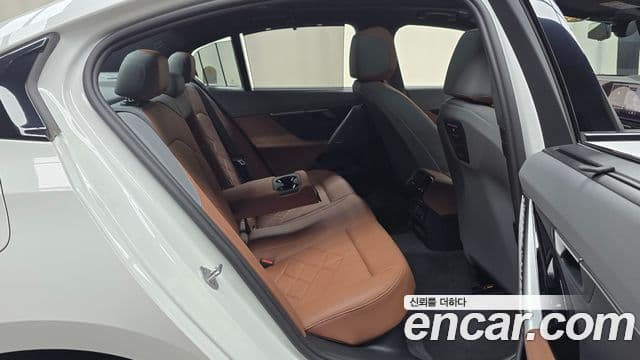 BMW 5 Series 2025 — ფოტო 11/20
