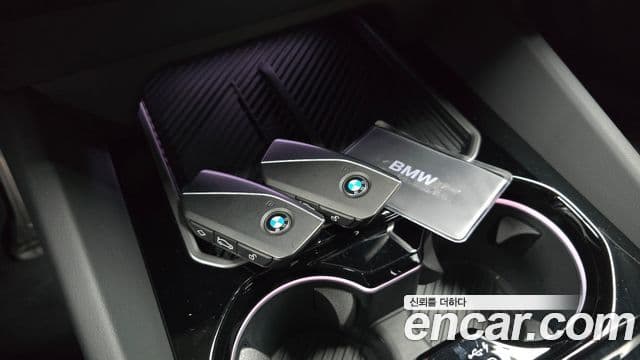 BMW 5 Series 2025 — ფოტო 17/20