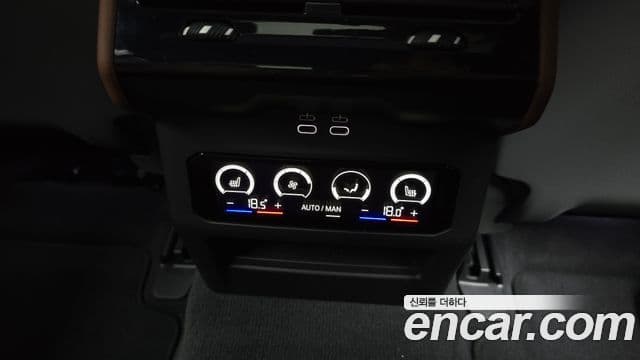 BMW 5 Series 2025 — Photo 14/34