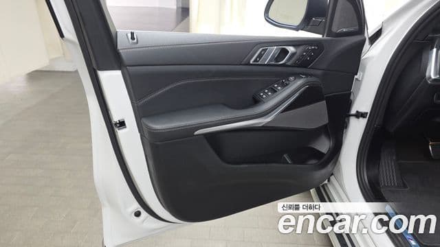 BMW X7 2026 — Photo 12/35