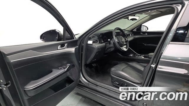 Kia K5 2023 — фото 9 из 20