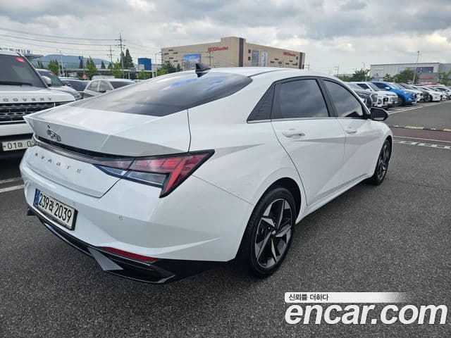 Hyundai Avante 2020 — фото 1 из 20