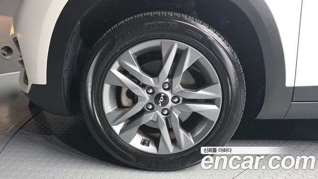 Kia Seltos 2022 — Şəkil 5/20