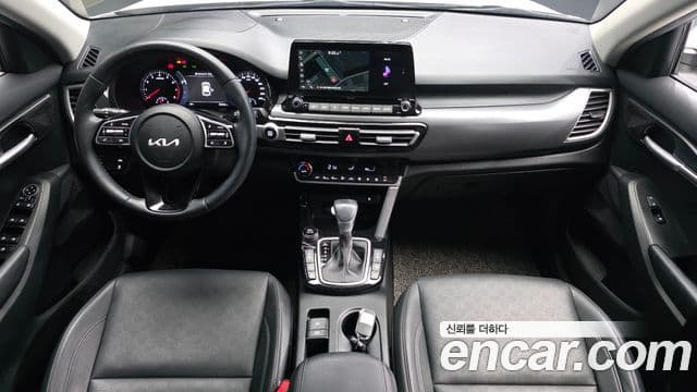 Kia Seltos 2022 — Şəkil 7/20