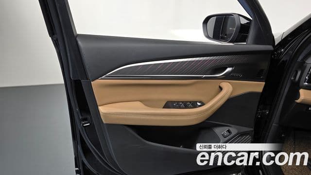 Renault Samsung Grand Koleos 2025 — Photo 16/32