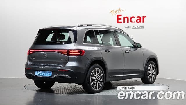 Mercedes-Benz EQB 2025 — ფოტო 8/32