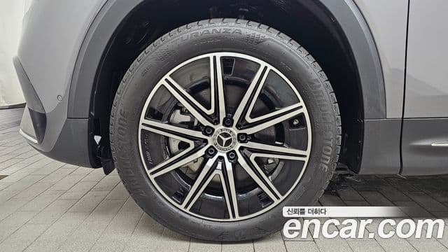 Mercedes-Benz EQB 2025 — ფოტო 14/32