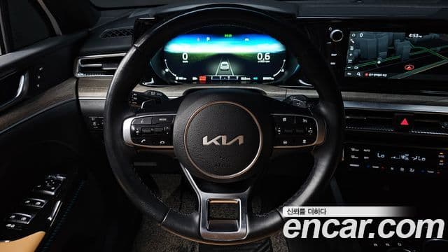 Kia K5 2021 — ფოტო 13/20
