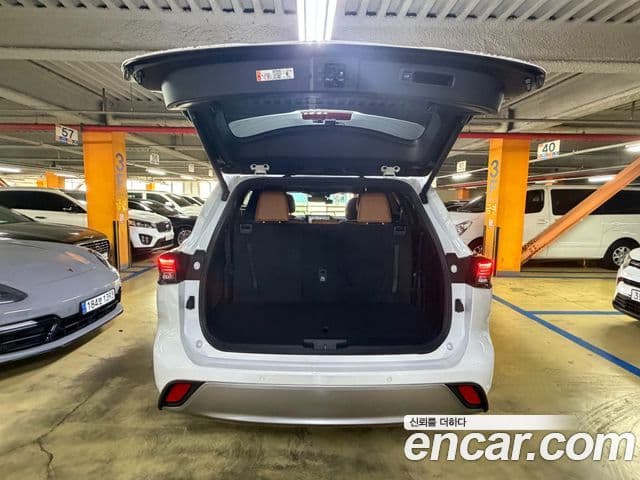 Toyota Highlander 2025 — ფოტო 20/20