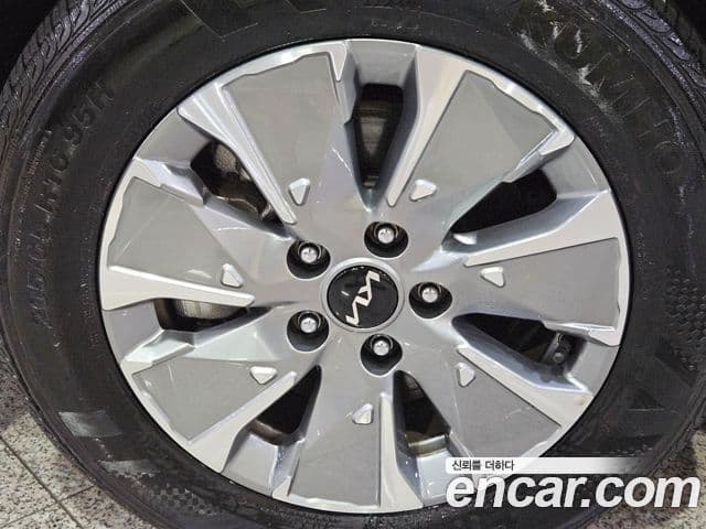 Kia K5 2025 — Şəkil 18/20