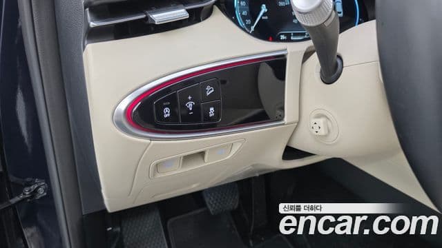 Genesis GV70 2021 — фото 12 из 20