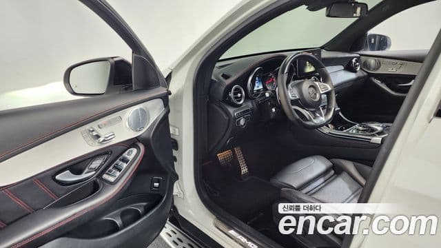 Mercedes-Benz GLC-Class 2018 — Şəkil 10/20