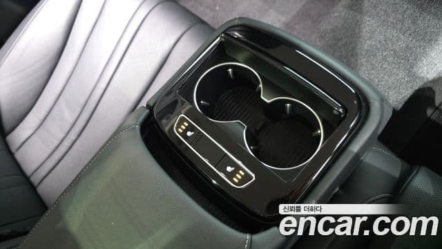 Genesis Electrified G80 2020 — ფოტო 16/20