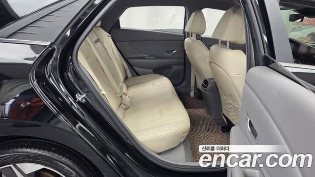 Hyundai Avante 2022 — Şəkil 12/20