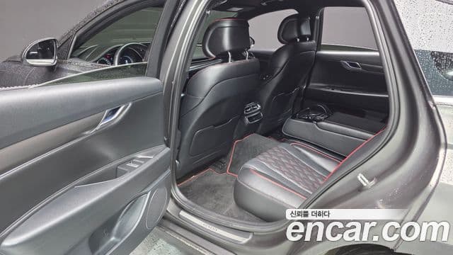 Genesis Electrified G80 2021 — фото 12 из 20
