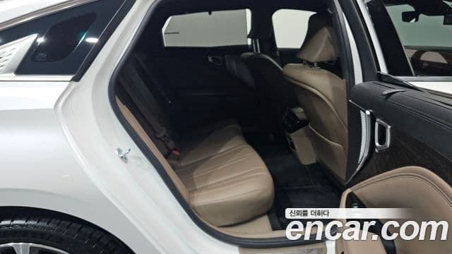 Kia K8 2022 — ფოტო 11/20