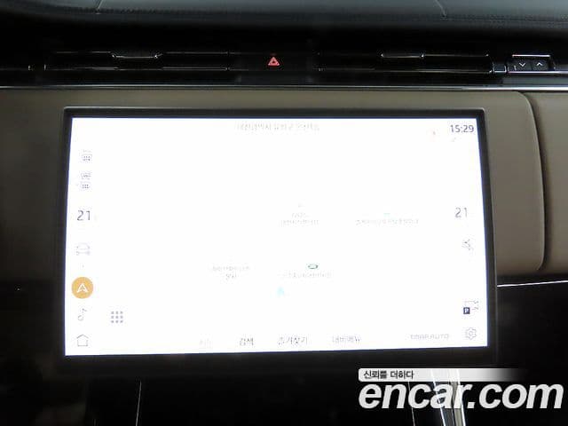 Land Rover Range Rover Sport 2025 — ფოტო 13/19