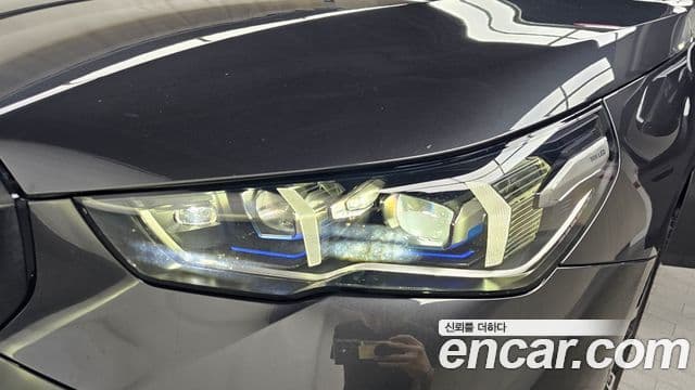 BMW 5 Series 2025 — Photo 26/34