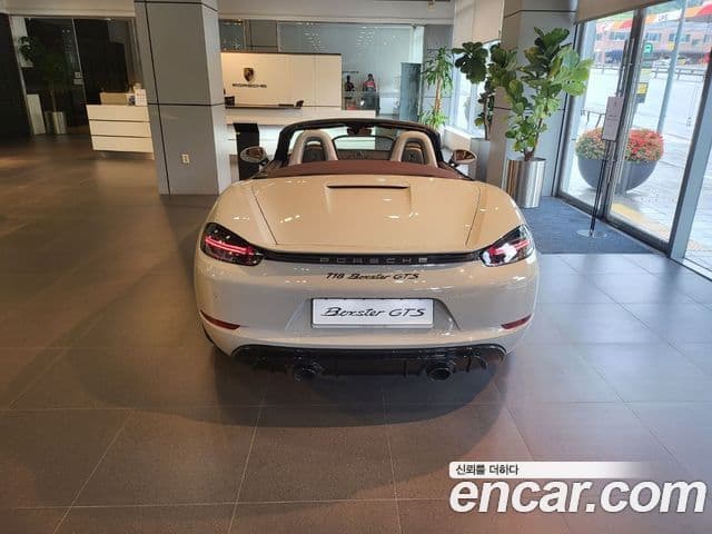 Porsche 718 Boxster 2023 — Photo 9/9
