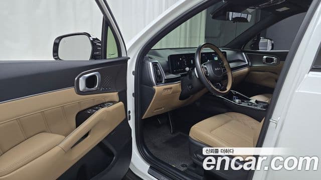 Kia Sorento 2024 — Фото 10/20