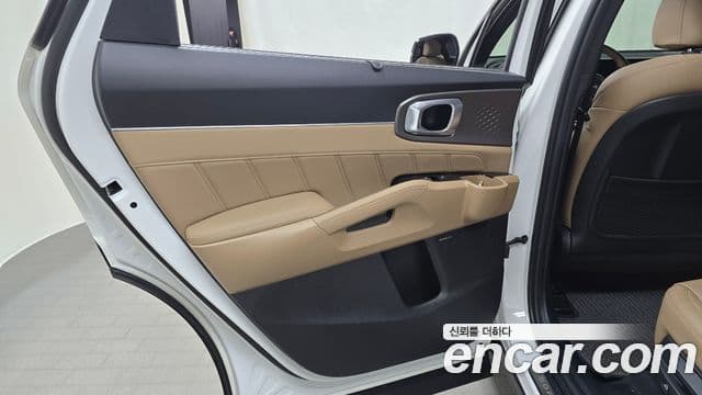 Kia Sorento 2024 — Photo 7/37