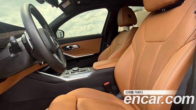 BMW 3 Series 2024 — фото 9 из 20