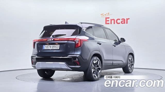 Kia Seltos 2024 — ფოტო 2/20